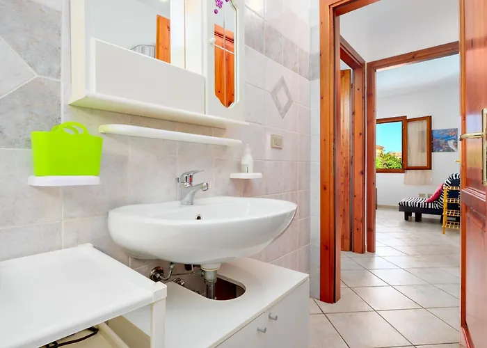 Bianca * San Teodoro (Sardinia)